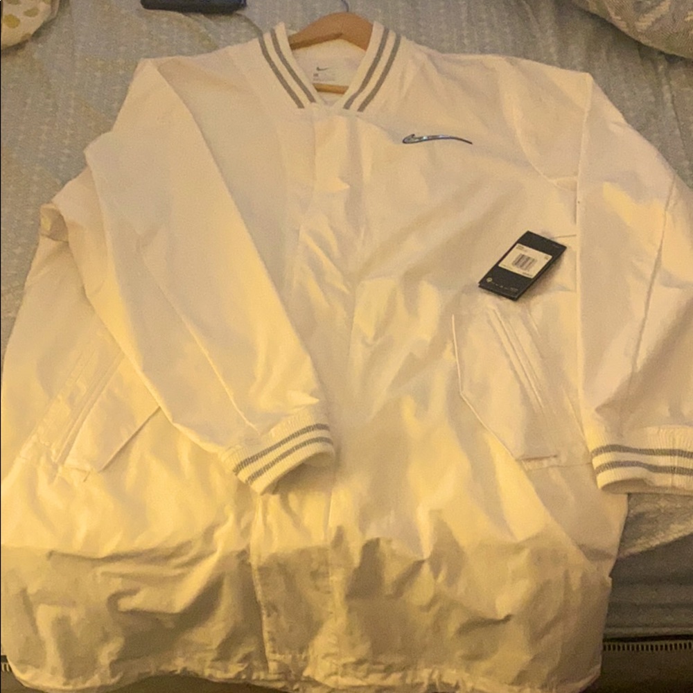 Nike windbreaker jacket